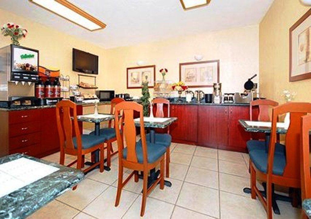 Quality Inn Near China Lake Naval Station Ridgecrest Restaurant foto